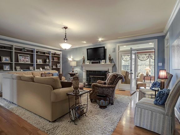 4th image of 1609 Bickerstaff Blvd