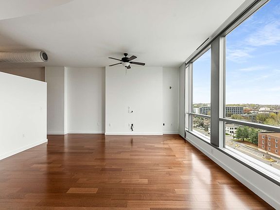 5th image of 900 20th Ave S APT 1112