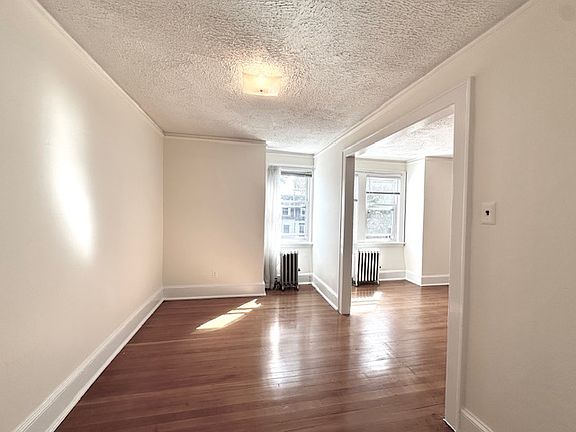 2nd image of 21-18 28th St #2