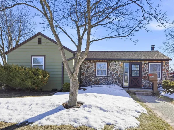 816 Wilson St, Little Chute, WI 54140