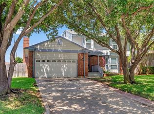 4402 Oldfield Dr, Arlington, TX 76016