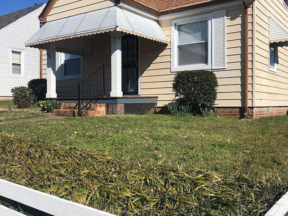 Adorable setting. Directly across from Striker Stadium and just up McCloy Street from Cary Court Shopping Center. Super easy access to 195 north or south and downtown expressway. Be anywhere in minutes.