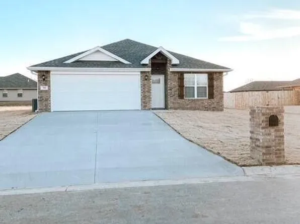 702 Nicholas Ln, Carl Junction, MO 64834