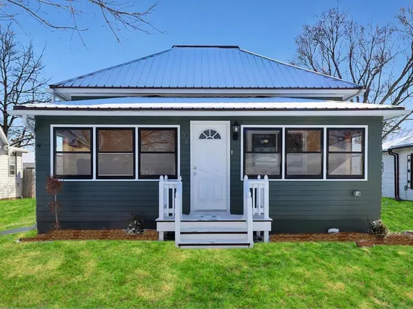 96 Iowa St, Akron, IA 51001