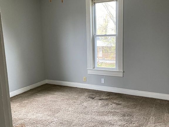 2nd image of 1617 Perdue St #1/2