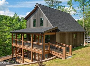 2129 Legend Dr, Sevierville, TN 37876