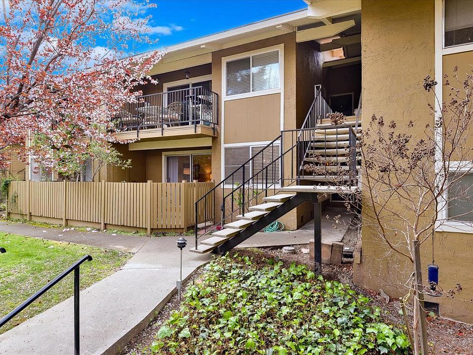 1st image of 420 Alberto Way Unit 6