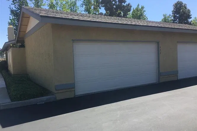 3 bed, 1269 sqft, $3,350 — Photo 3
