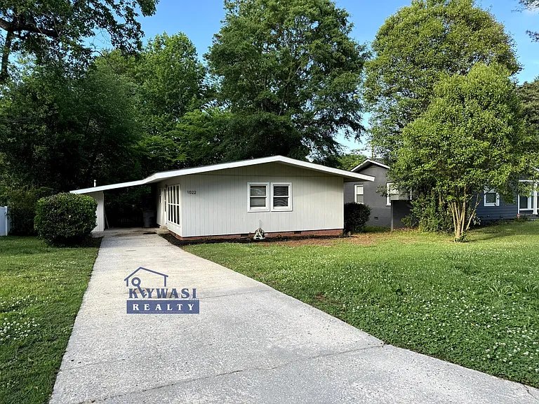 1022 Tracy Dr — Photo 4