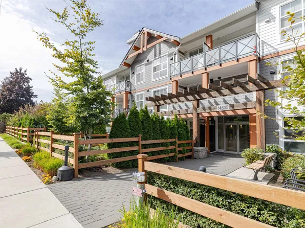 14605 McDougall Dr #303, Surrey, BC V4P 0G7