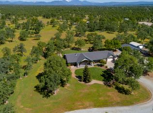 21424 Kirkwood Manor Dr, Redding, CA 96002