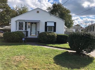 110 Easton Ave, Warwick, RI 02888