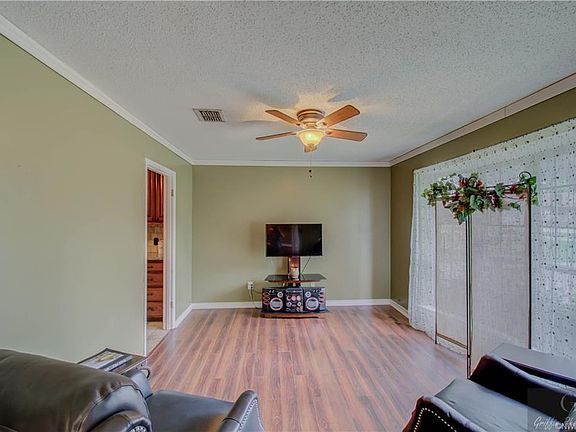 3rd image of 3129 Deerfield Dr