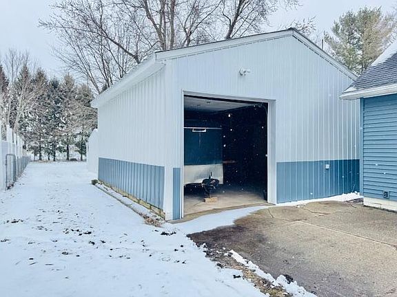 3rd image of 217 Amasa St