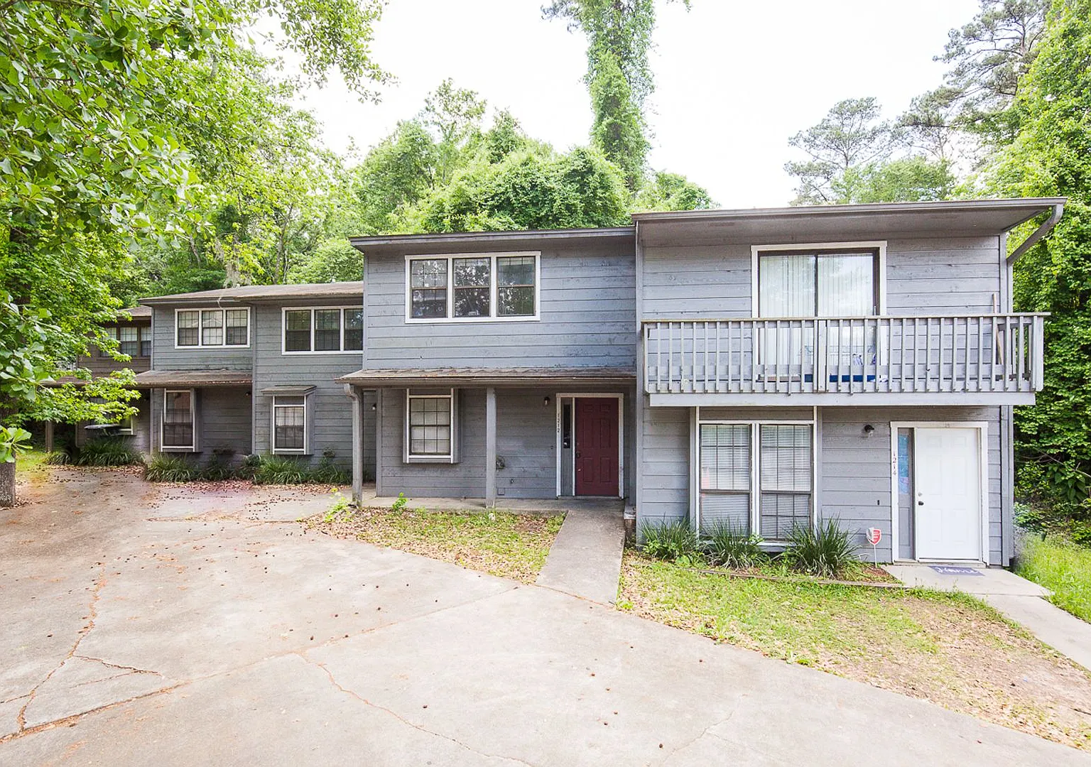 2/2.5 located off Ocala. — Photo 1