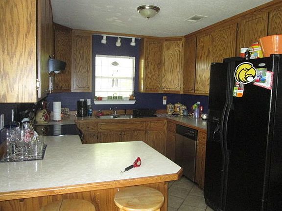 5th image of 1214 Tower Rd