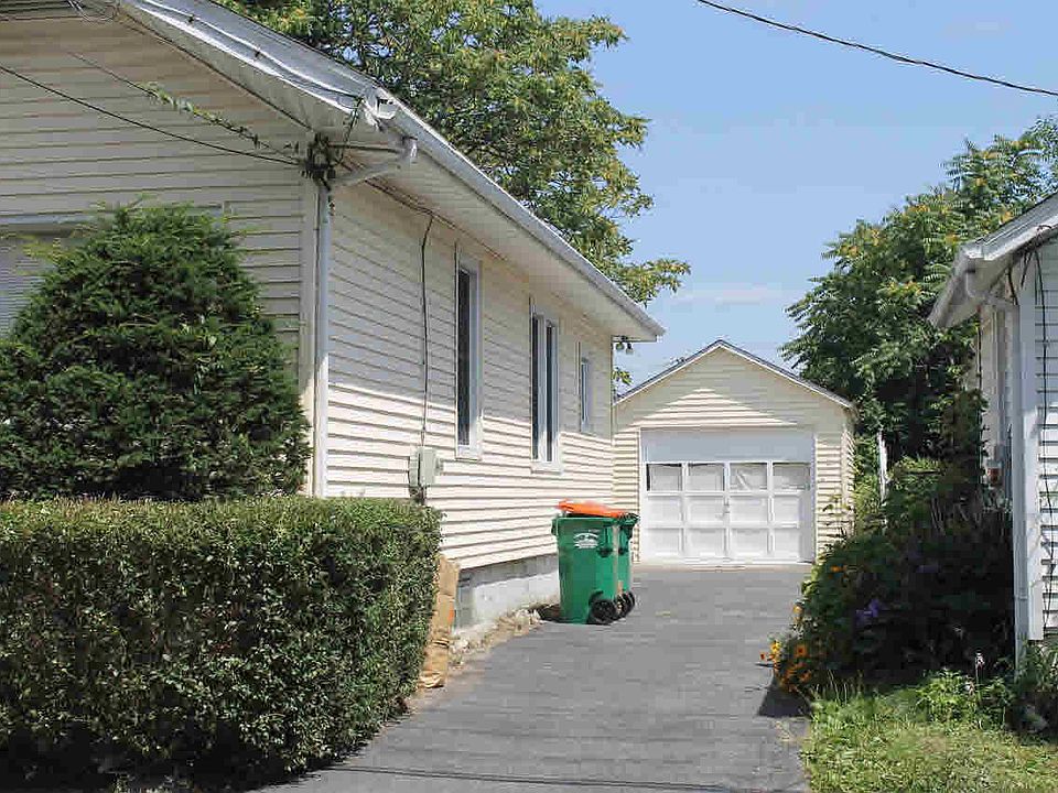 2nd image of 14 Woodcliff Ave