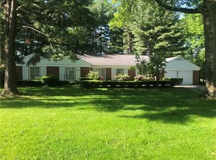 3330 McConnell Rd, Hermitage, PA 16148