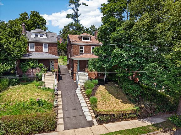 4th image of 3220 Beechwood Blvd