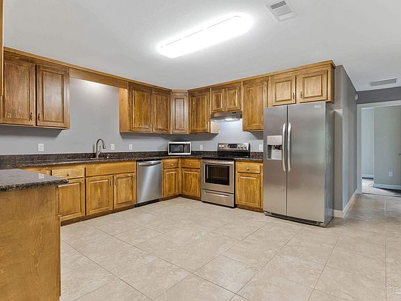 3rd image of 6069 Oglesby Rd