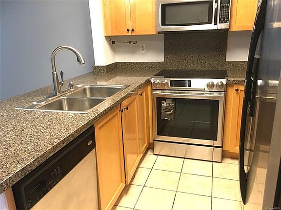 4th image of 92-1512 Aliinui Dr #1305