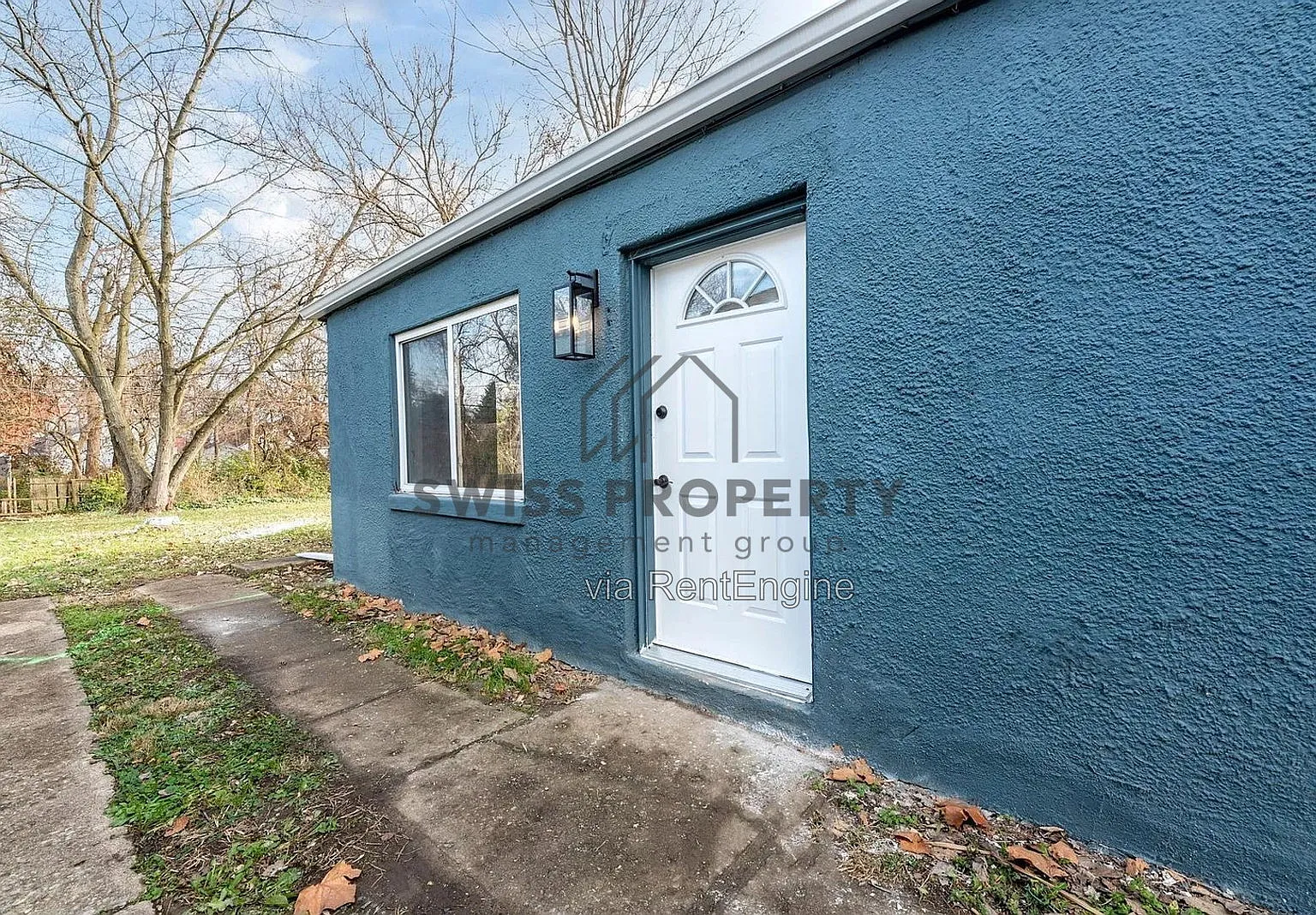 2 bed, 1.0 bath, $1,150 — Photo 2