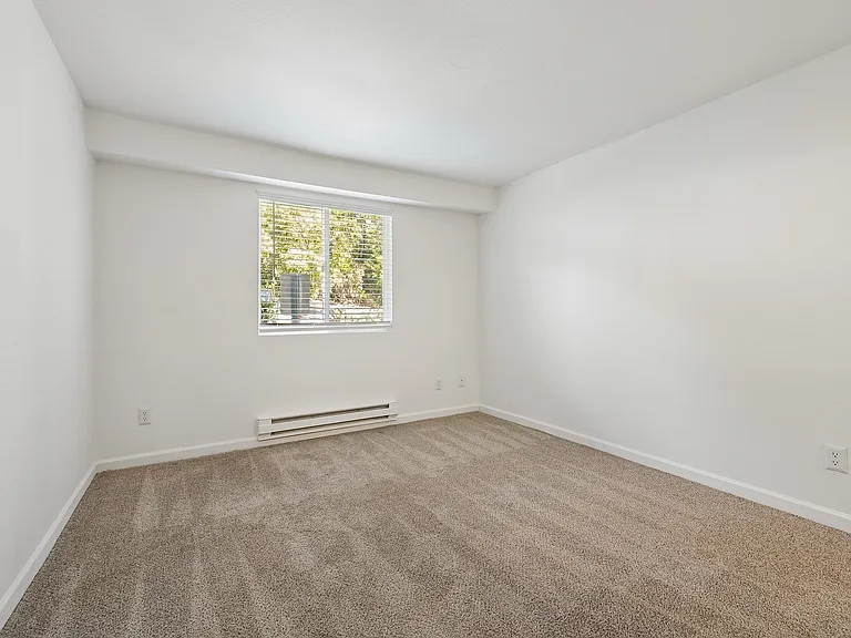ReNew Waterview — Photo 8