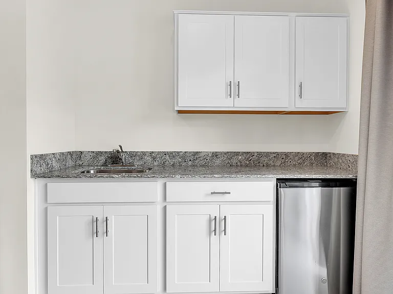 2272 W Harmont Dr — Photo 22