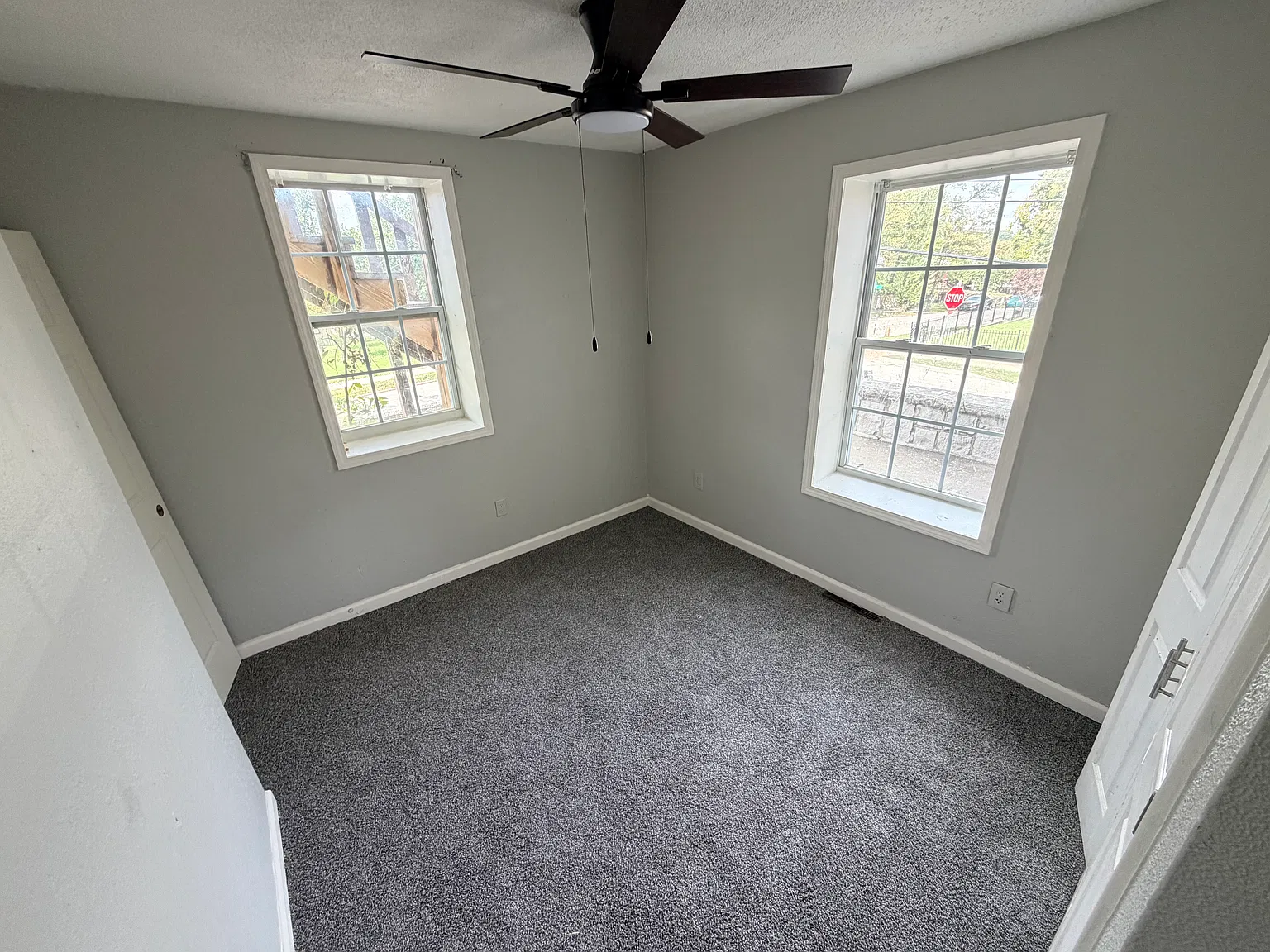 2 bed, 1.5 bath, 1100 sqft, $1,100 — Photo 2