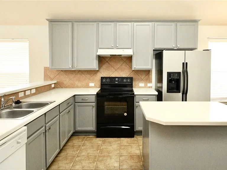 3728 Pine Needle Cir — Photo 3
