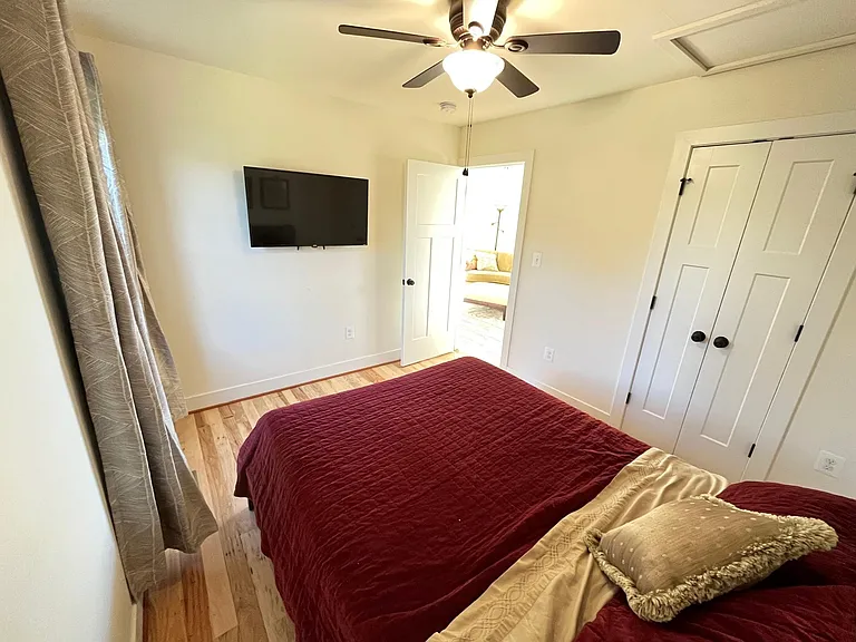 5631 Creekside Xing — Photo 6