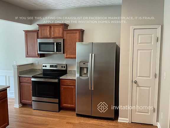 5th image of 739 Mountain Laurel Dr