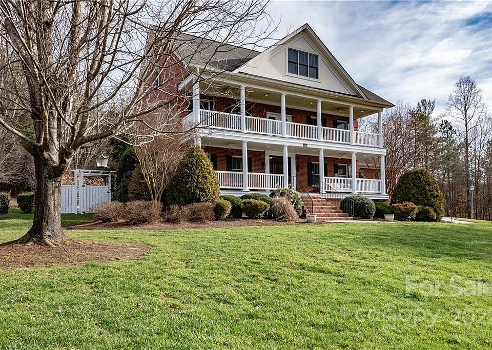 1st image of 102 Riverbend Club Poin