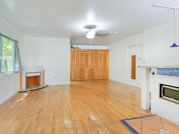 3rd image of 1525 Meridian Ave APT 209