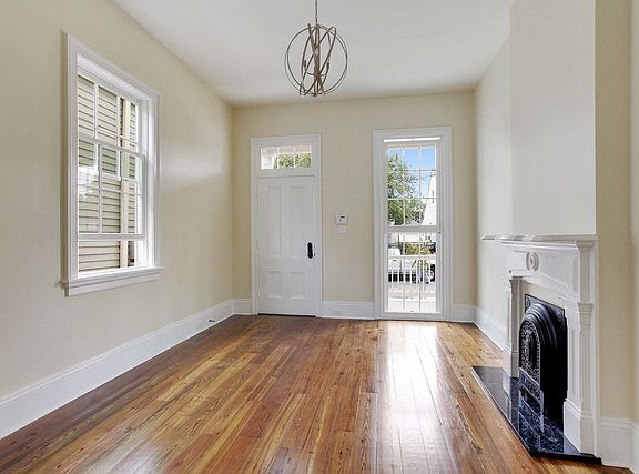 3rd image of 2332 Saint Thomas St