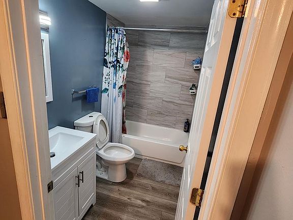 4th image of 581 Raritan St