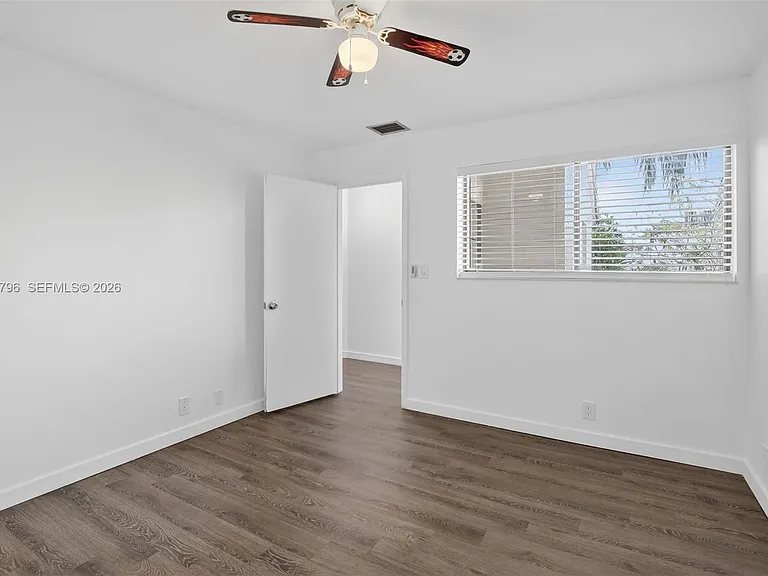 9703 N New River Canal Rd #103 — Photo 26