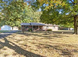 611 Thacker Rd, Manchester, TN 37355