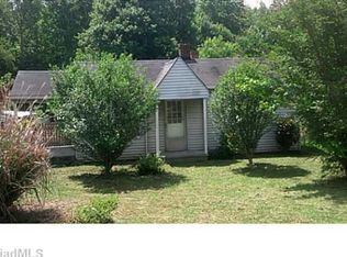 1438 Old Hollow Rd, Winston Salem, NC 27105