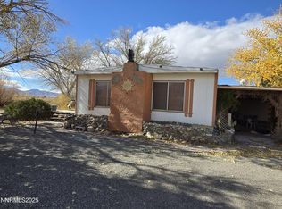 14 Yermo Ln, Yerington, NV 89447