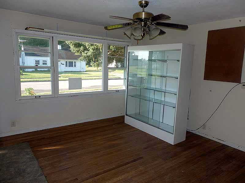 1st image of 1144 Fisher Dr