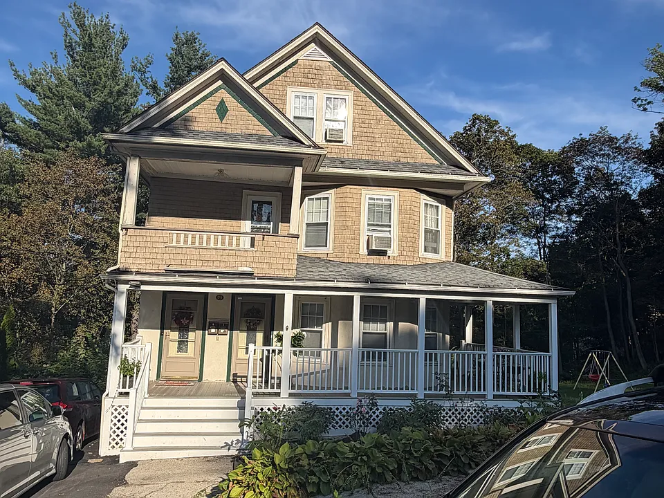 93 Brantwood Rd #1
