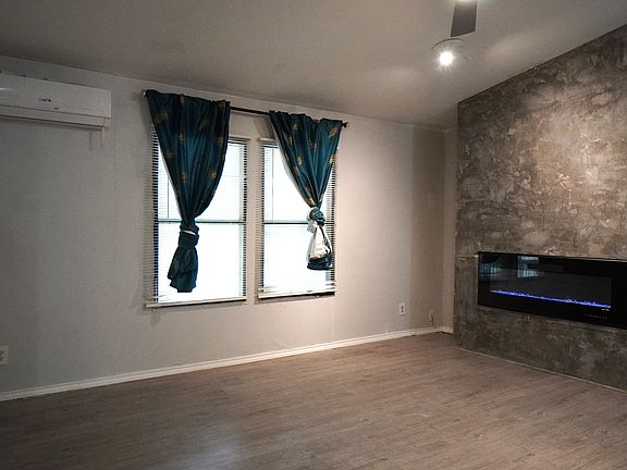 5th image of 308 East St