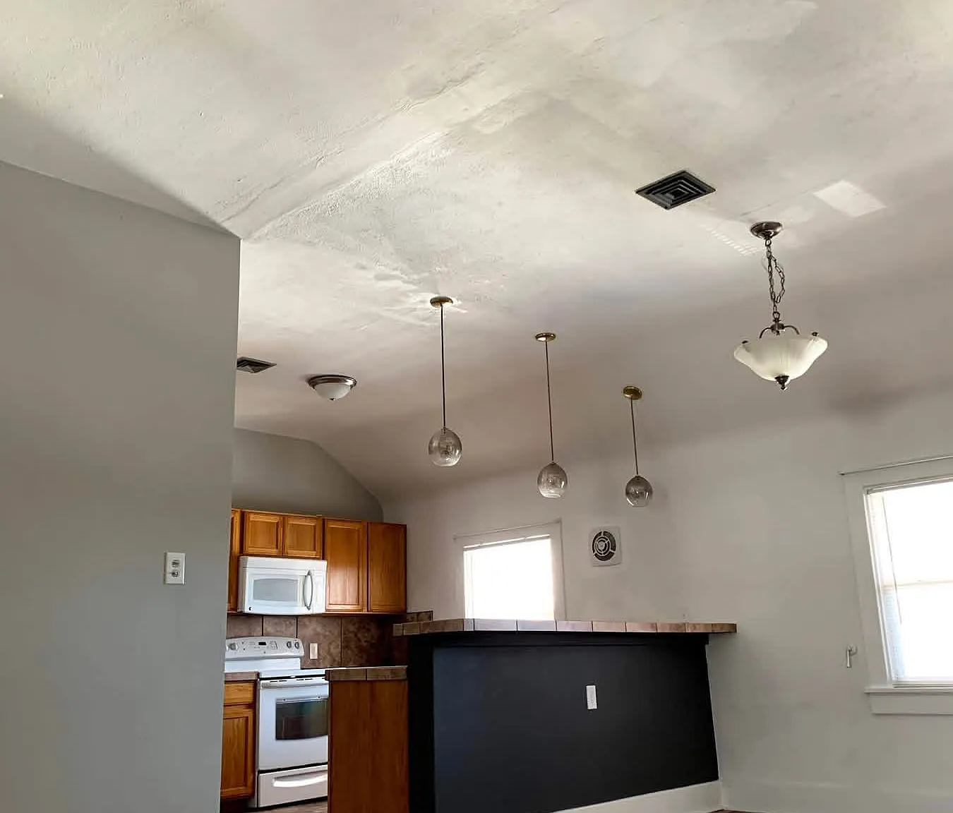 2 bed, 1020 sqft, $1,495 — Photo 1