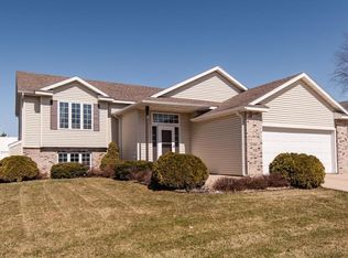 5245 51st St NW, Rochester, MN 55901