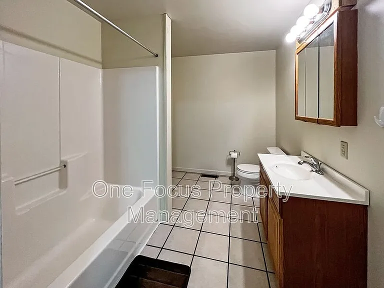 218 3rd Ave — Photo 11