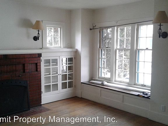 5th image of 300 Kiwanis St