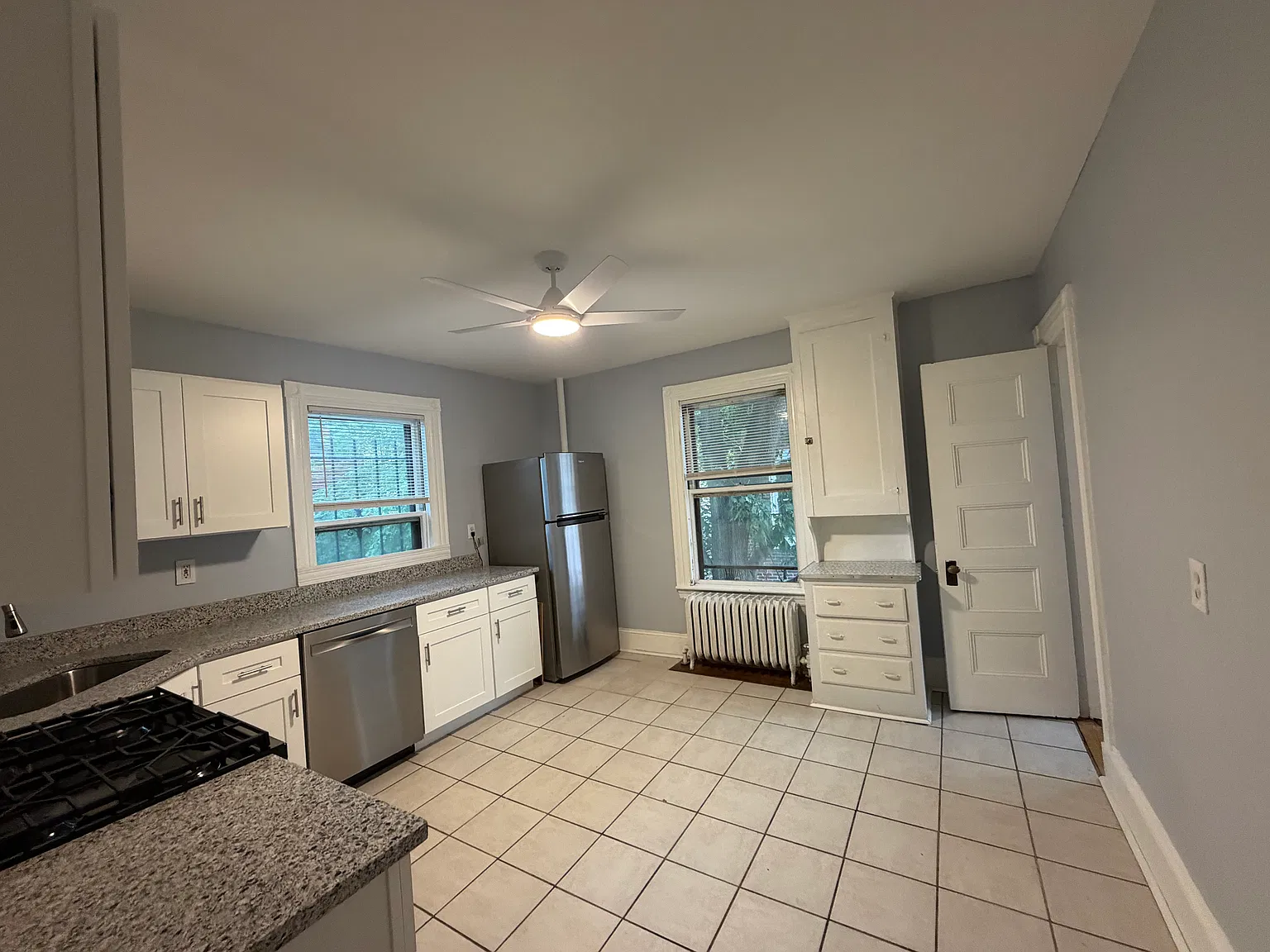 18 Quint Ave — Photo 2