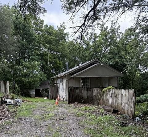1st image of 3922 Delavan Ave