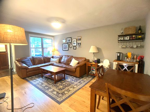 2nd image of 3600 Irwin Ave #2